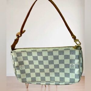 LV Pochette Azur Bag